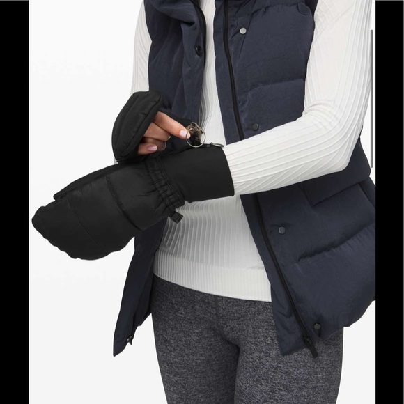 lululemon athletica Accessories - LULULEMON PINNACLE OF WARMTH MITTENS